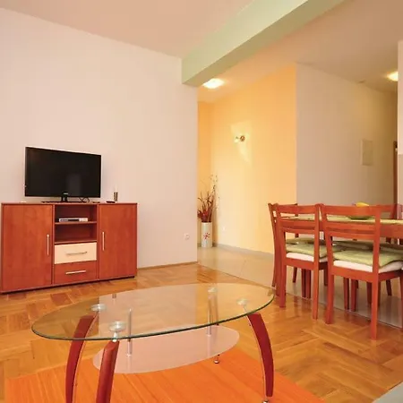 Orange Appartamento Makarska