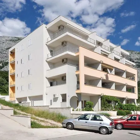 Orange Διαμέρισμα *